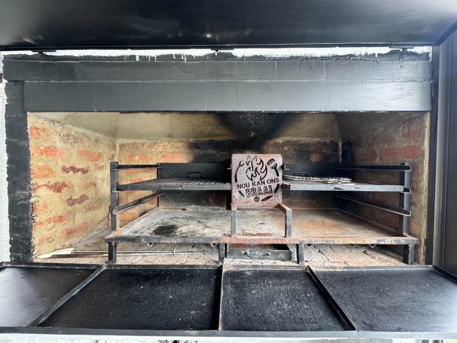 3 Bedroom Property for Sale in Wilkoppies North West